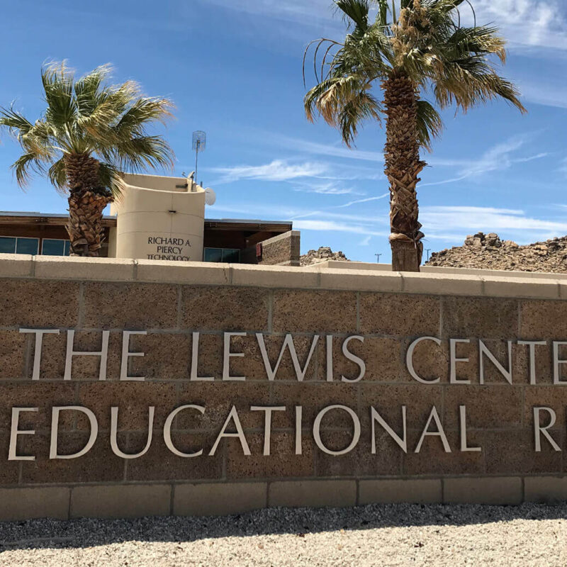 school signage contractor